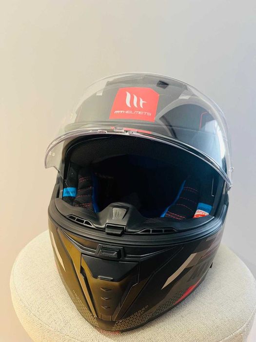 Szczękowy kask motocyklowy MT Atom 2 SV