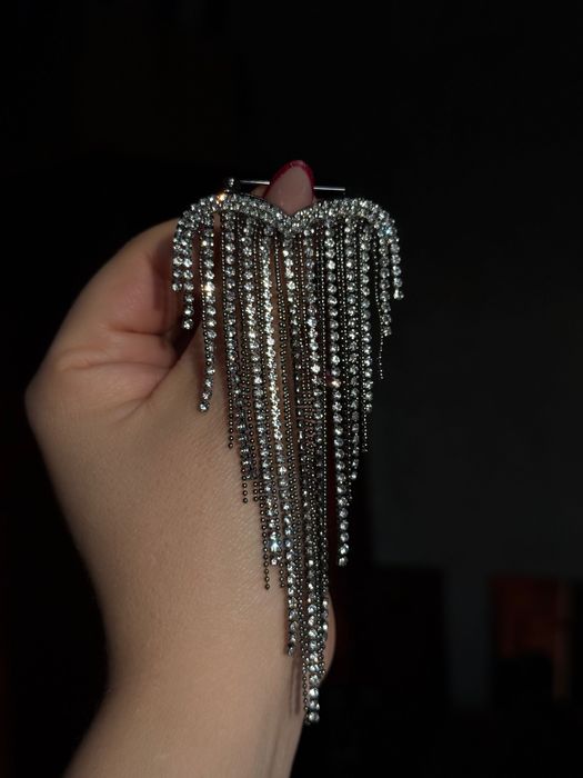 Брошки серце в каміннях різні кольори