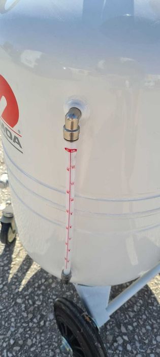 Coletor móvel de óleos