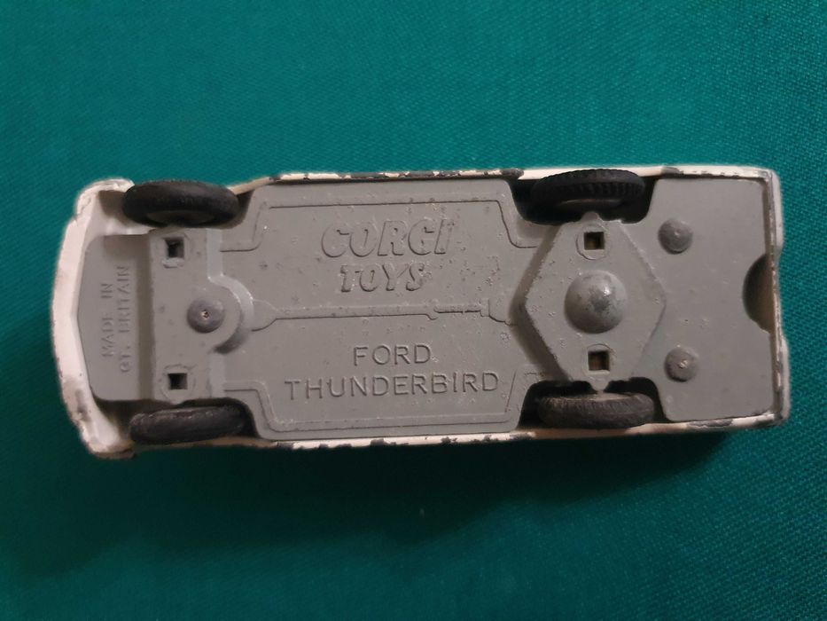 1959 - Ford Thunderbird cabriolet 1/43 - CORGY TOYS - Great Britain