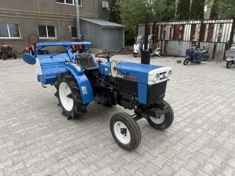 Японський трактор Mitsubishi D1550