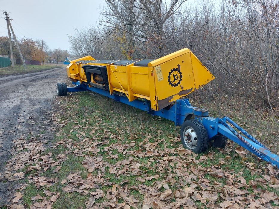 Жатка соняшникова Жниварка John Greaves ЖС-7.5 2017.
Стояла на class l