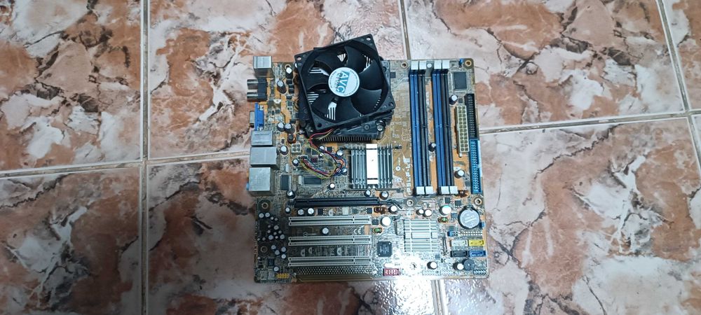 Asus P5LP-LE Rev 5.05.Intel Core 2Duo 6600