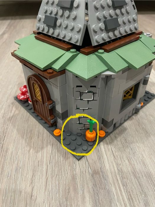 Lego Harry Potter 4738 A cabana de Hagrid
