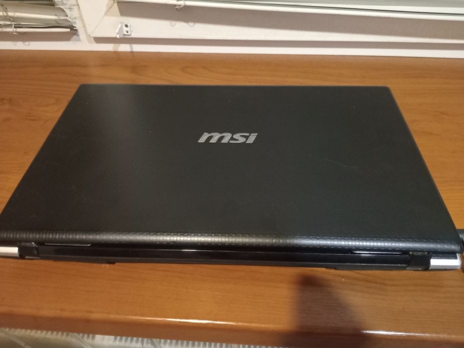 Игровой ноутбук MSI  MS-1754