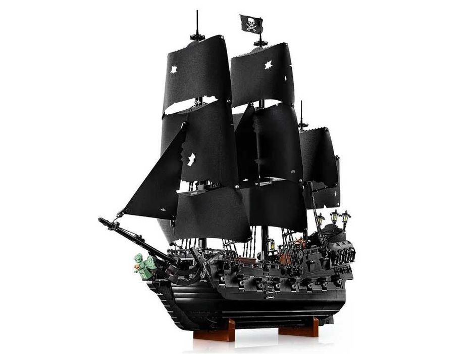 Конструктор  Піратський корабель капітана Джека Горобця (10365)