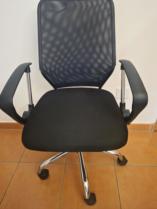 Cadeira impecável