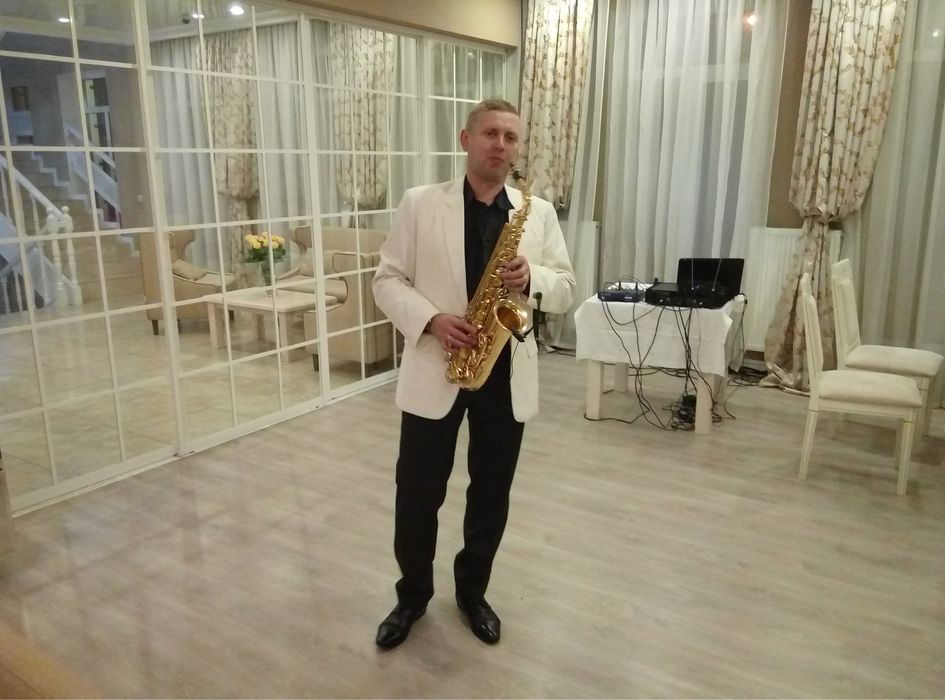 Саксофоніст Музичний супровід