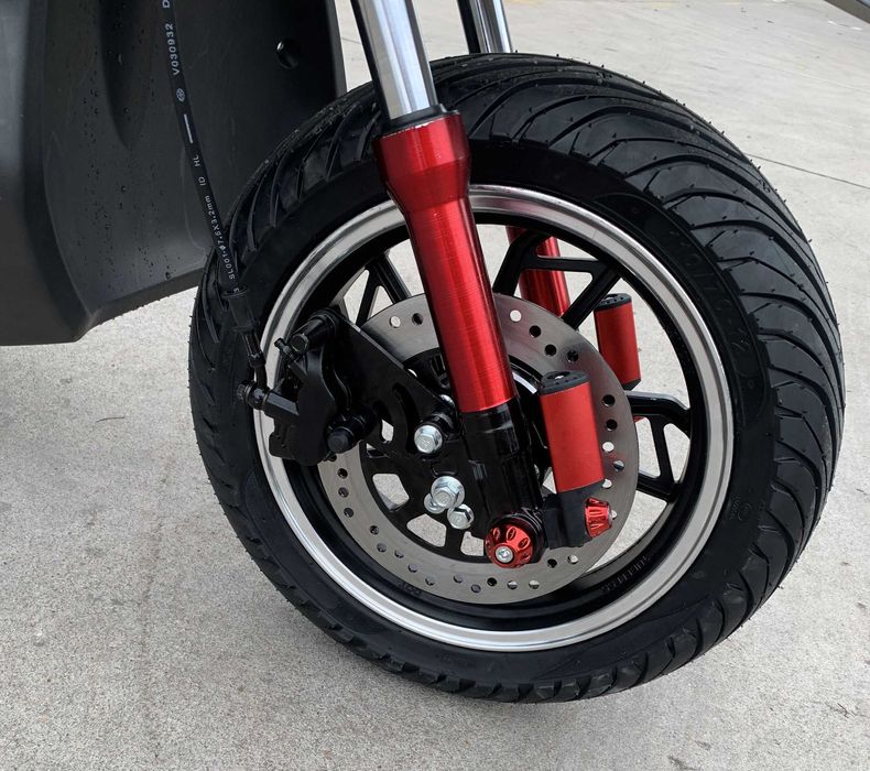 Електроскутер для кур’єра Tecros T600 72V 100Ah | 80 км/год | 220+ км