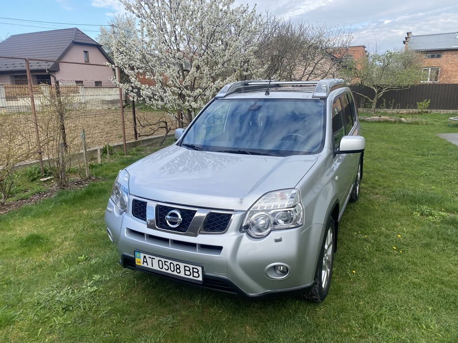Продаж автомобіля Nissan X-Trail