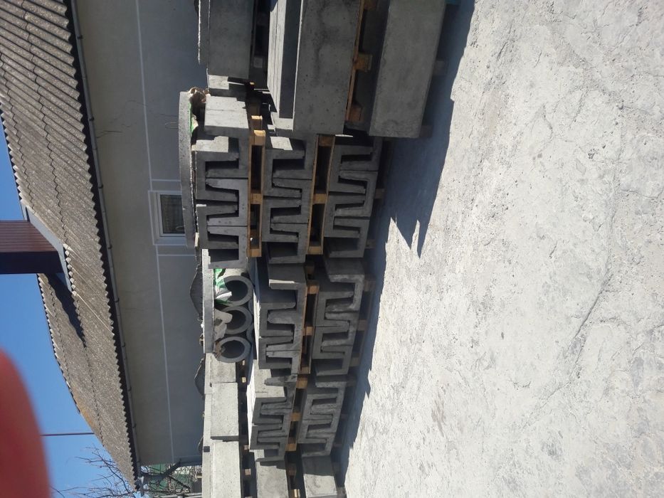 Кільця бетонні,лотки бетонні,труби на заїзд,септик під ключ!