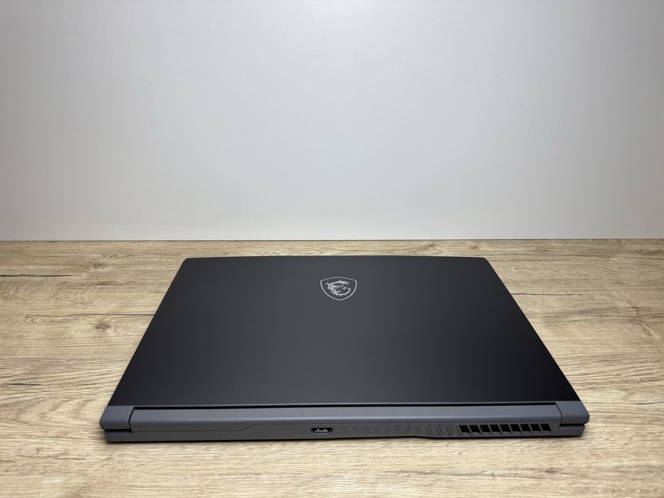 MSI Thin 15 B13VE / i5-13420H / RTX 4050 6GB / 16GB RAM / SSD 1TB