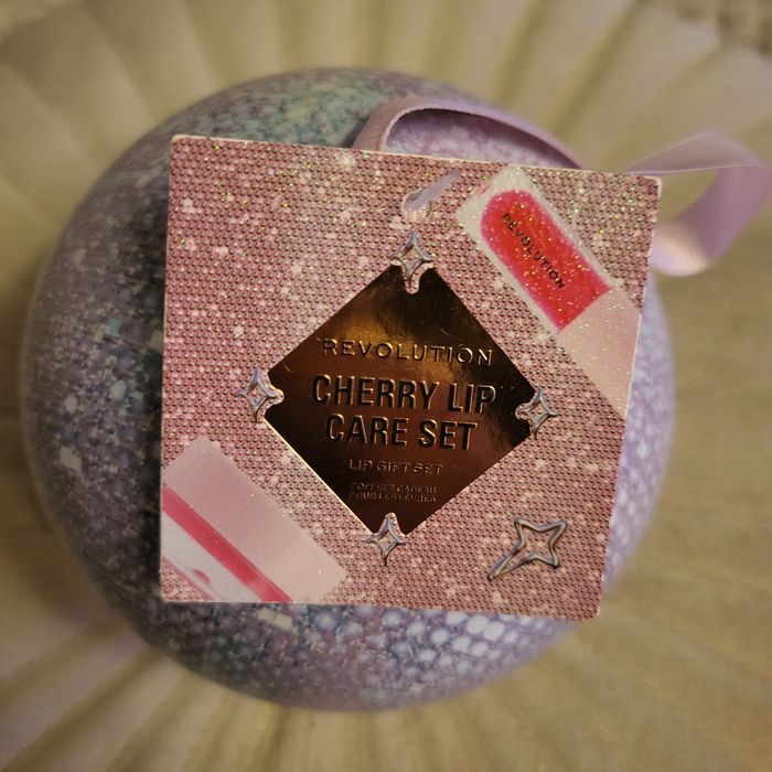 Zestaw Upominkowy Makeup Revolution Cherry Lip Care Gift Set