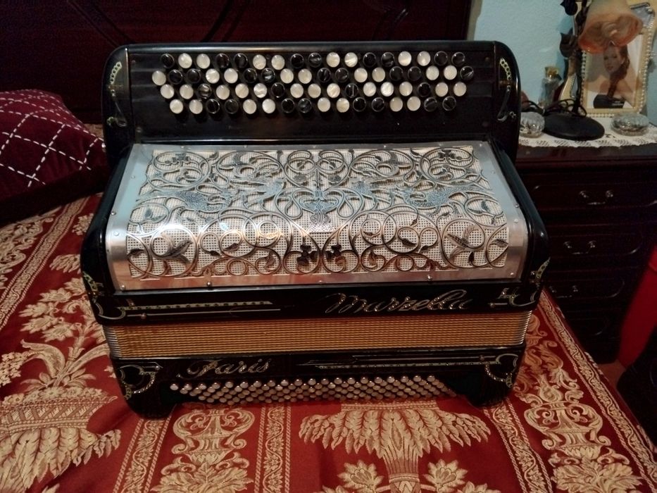 Acordeon.frances marzella barato