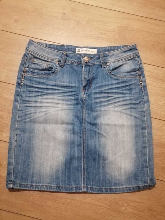Spódnica jeansowa rozmiar 38/40