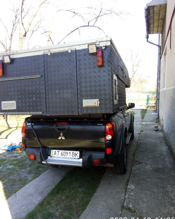 Житловий модуль в пікап L200