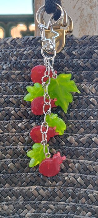 Bag charm artesanal joaninhas