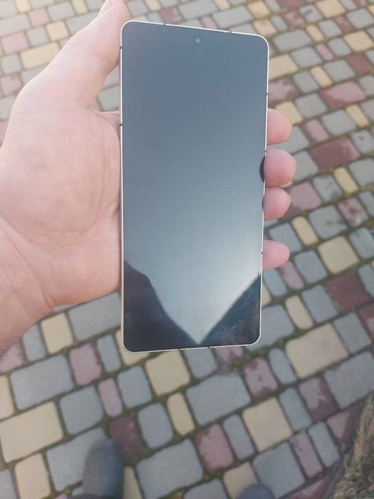 ZTE Nubia Z60S Pro (Global Version)12/256 ГБ