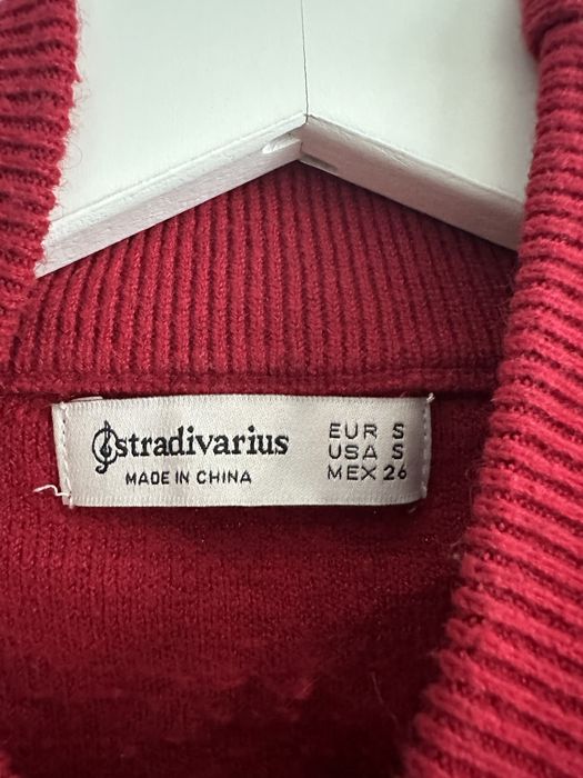 Golf czerowny Stradivarius