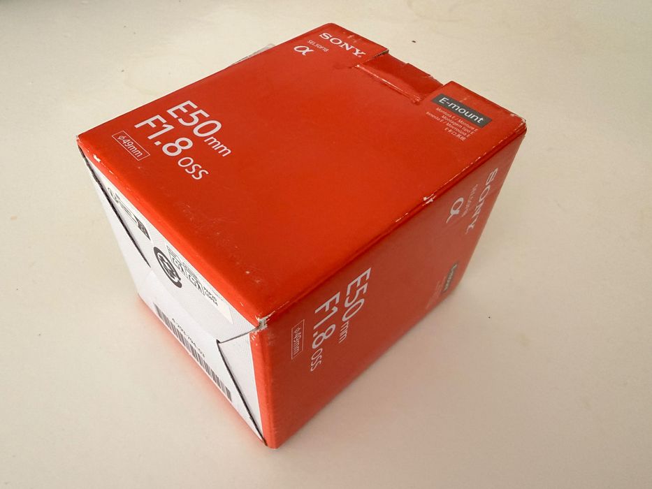 Obiektyw SONY E 50 F1,8 OSS