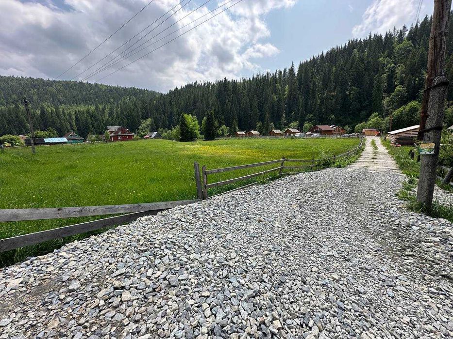 Вигідна пропозиція в першій лінії ділянка в Поляниці поруч з Буковелем