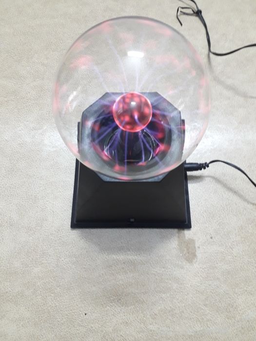 Magiczna świecąca kula.