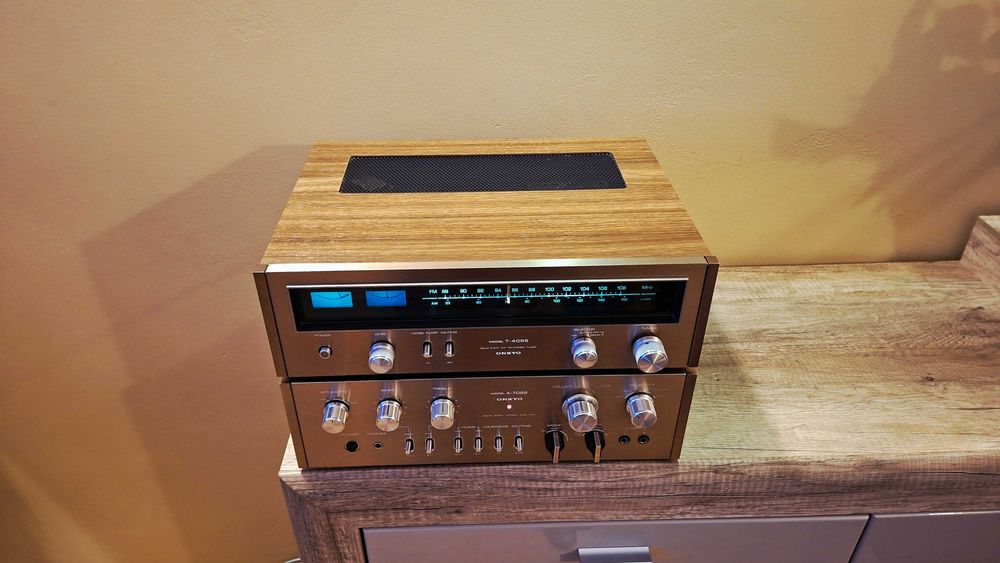 Wzmacniacz ONKYO A 7022 oraz Tuner T 4055