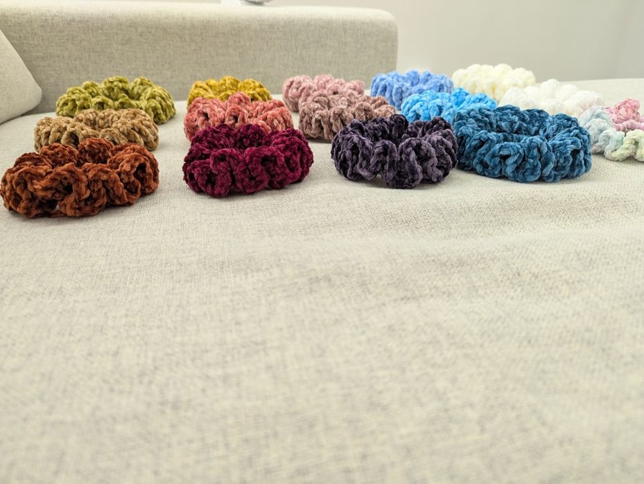 Scrunchies aveludados/tecido