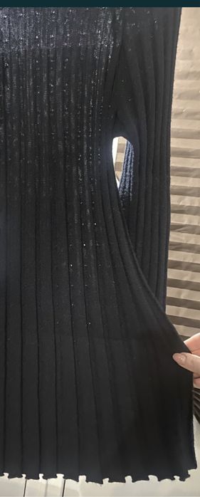 COS свитер плиссе мерино черный