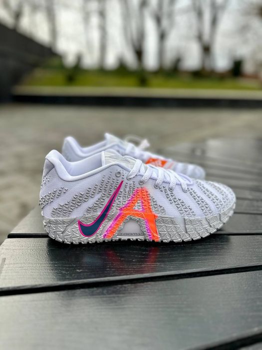 2 моделі Nike Ja 3 Light Show