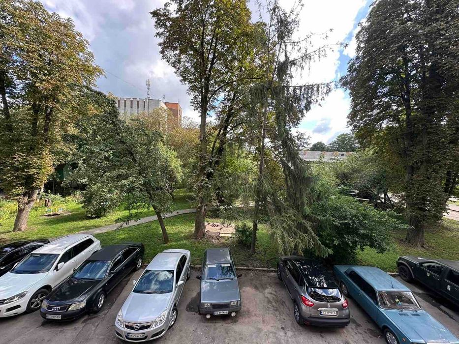 Довгострокова оренда 2к кваритири в Центрі міста