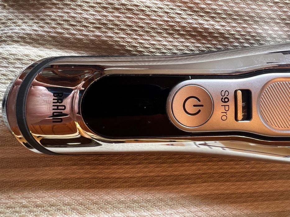 Braun 9 PRO com Powercase e Smartcare usada