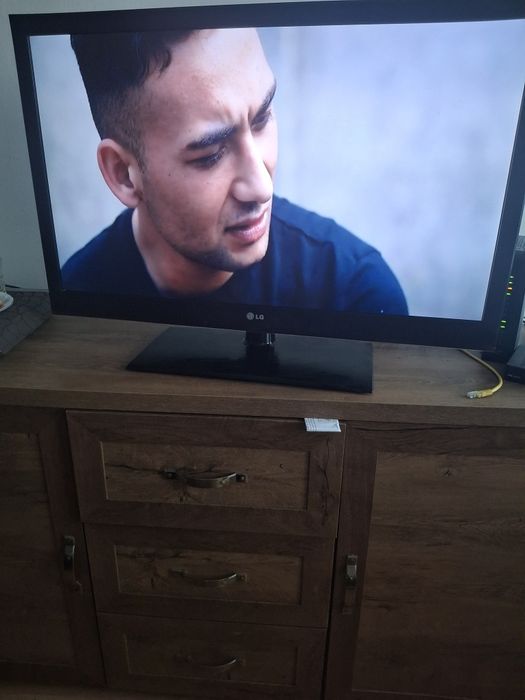 Telewizor LG 37 cali