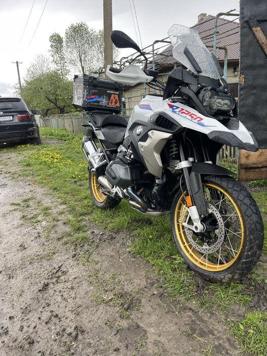 BMW GS 1250…………….