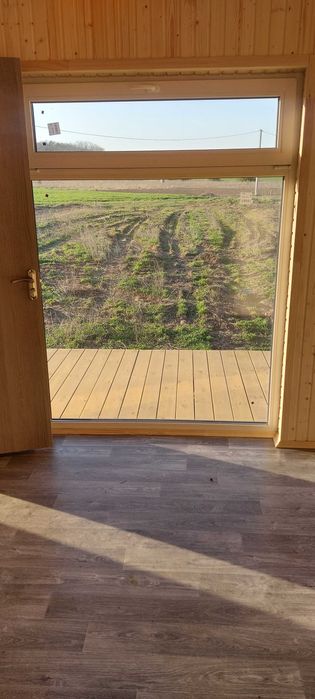 Затишний модульний будинок у мальовничому місці — лише 25 км від міста