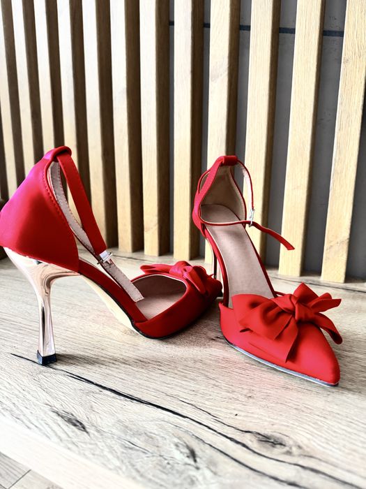 Szpilki czółenka czerwone