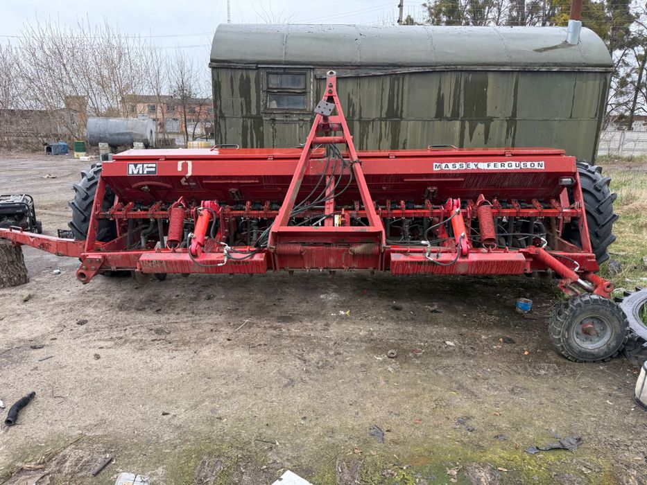 Продам сівалку Massey Ferguson mf 30
