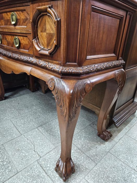 Ładny francuski kredens chippendale /