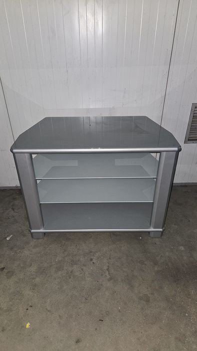 Móvel TV prateleiras em vidro com rodas para mais fácil deslocar