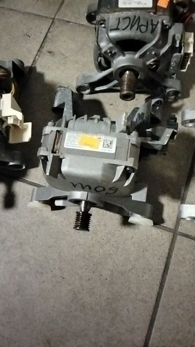 мотор  двигун до пральної машини.