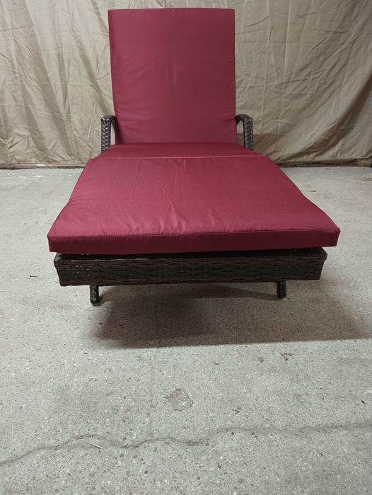 Brązowy leżak ogrodowy technorattan + poduszka bordo!