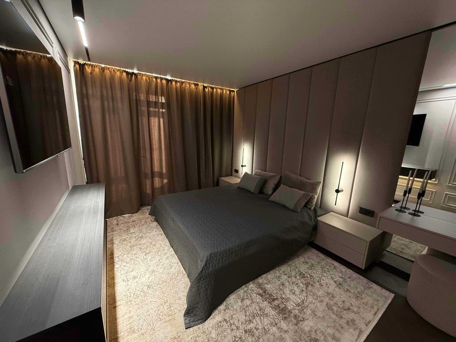 Двокімнатна квартира-студія в центрі міста!!Дизайнерський ремонт!!