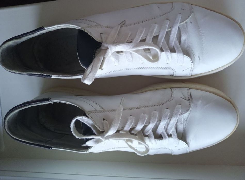 Продам мужскую обувь