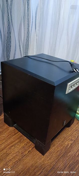 Сабвуфер Ямаха 515 .