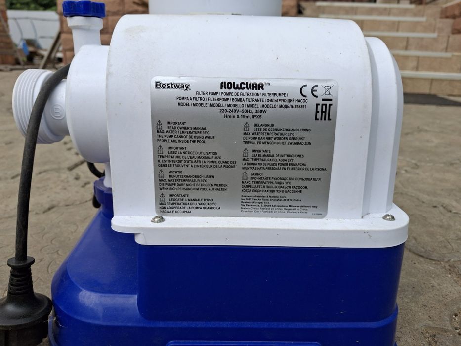 Фільтр-насос картриджний Bestway 58391