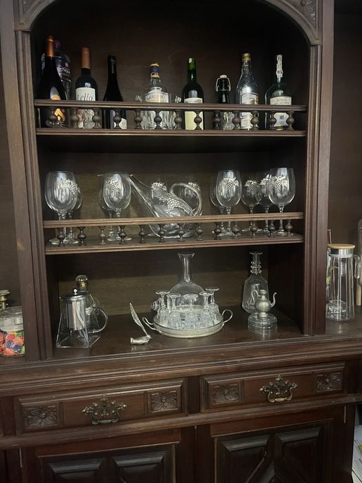 Cadeiras muito boas e bonitas . Adequadas a qualquer compartimento.