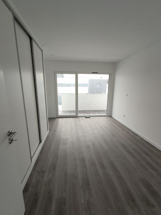 Moradia T3 +1 Saint Peter School( Arrendamento com opção de compra)