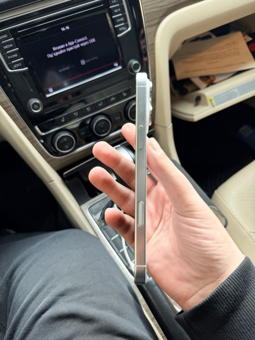 Iphone 16 pro max 256gb white