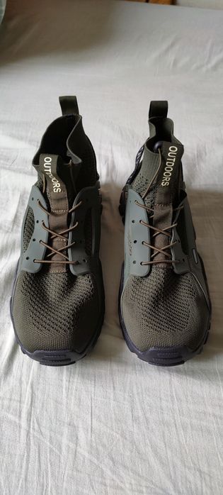 Buty turystyczno-sportowe