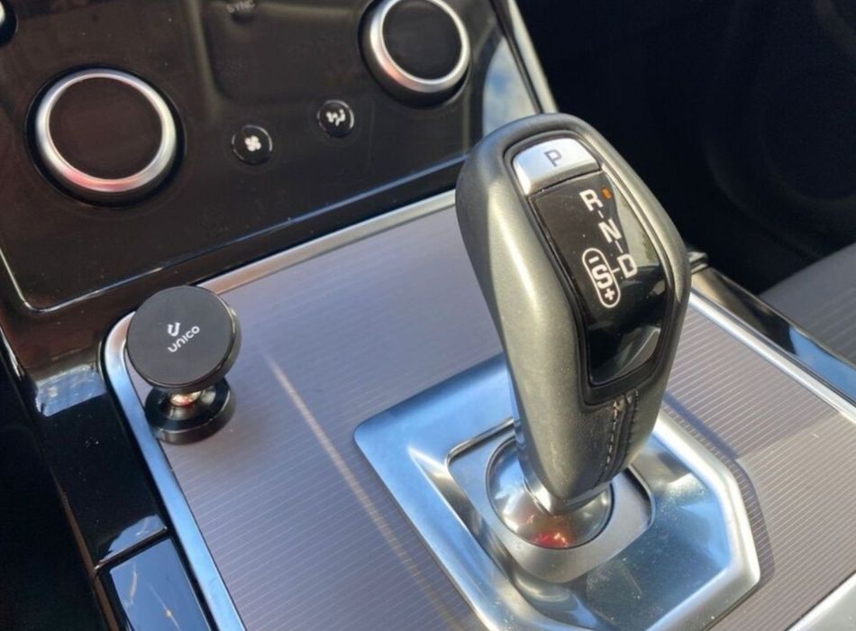 Range Rover Evoque 2021 Híbrido com 16.500 Km trabalha e anda.